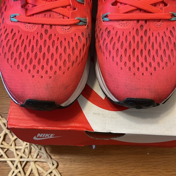 Nike zoom hot pink, running shoe size 8 - Picture 5 of 5